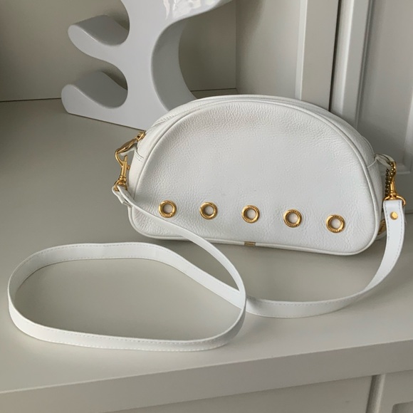 Vintage I SANTI White Pebbled Leather Grommet Crossbody Small Purse Made Italy - Picture 13 of 16